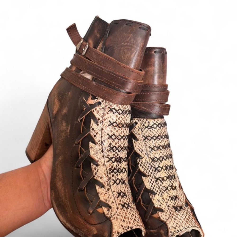 Freebird Brown and Cream Women's Ankle Boots
